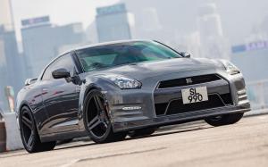 Nissan GT-R on Vossen Wheels (VPS-317)